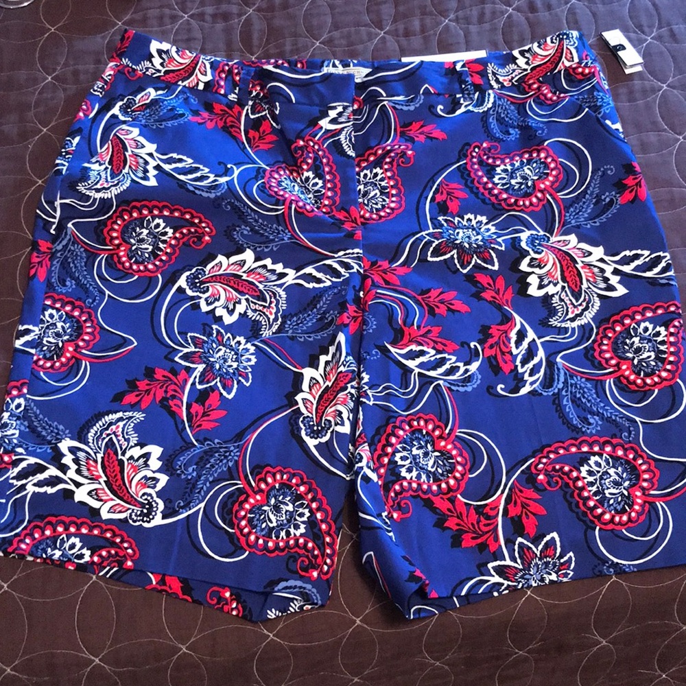 Dana Buchman Red Blue paisley Bermuda shorts 16